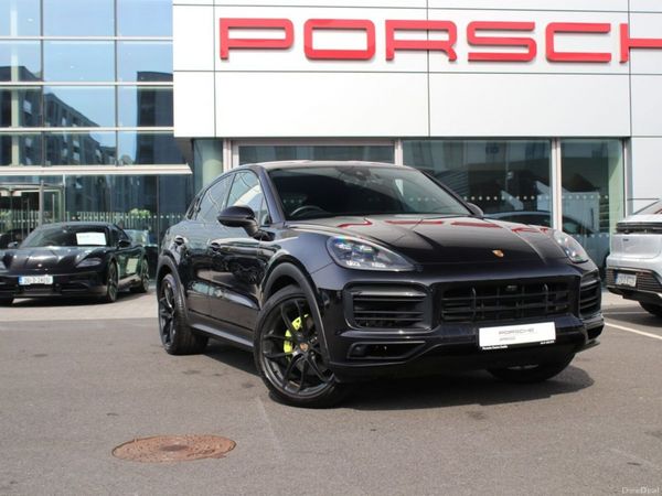 Porsche Cayenne SUV, Petrol Plug-in Hybrid, 2022, Black