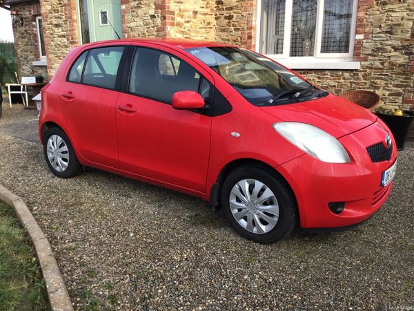 Toyota Yaris Hatchback, Petrol, 2006, Red