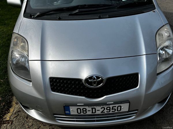 Toyota Yaris Hatchback, Petrol, 2008, Silver