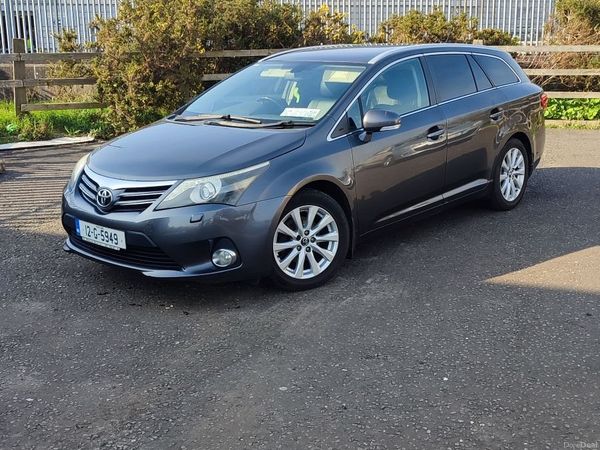 Toyota Avensis Estate, Diesel, 2012, Grey