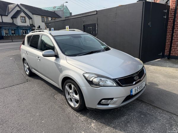Kia Ceed Estate, Diesel, 2011, Silver