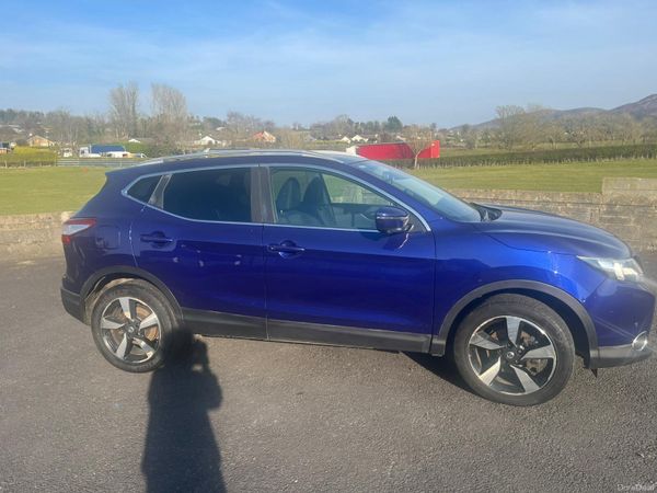 Nissan Qashqai SUV, Diesel, 2017, Blue