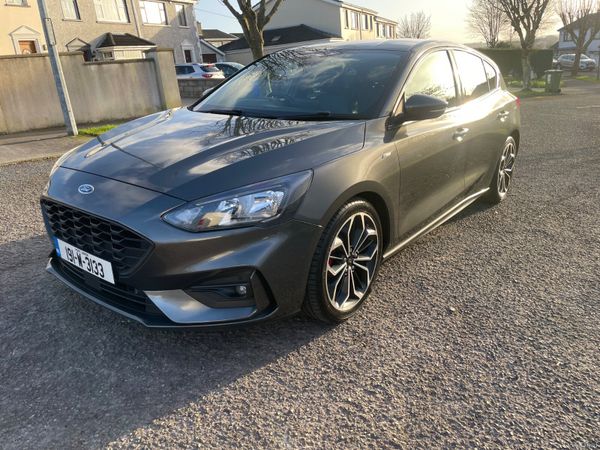 Ford Focus Hatchback, Diesel, 2019, Grey