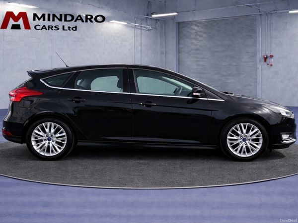 Ford Focus Hatchback, Diesel, 2017, Black