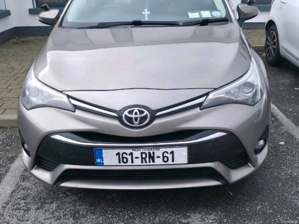 Toyota Avensis Saloon, Diesel, 2016, Bronze