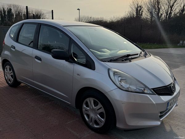 Honda Jazz Hatchback, Petrol, 2014, Grey