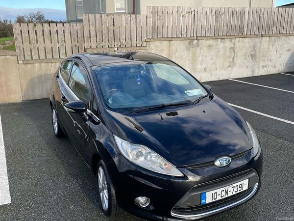 Ford Fiesta Hatchback, Diesel, 2010, Black
