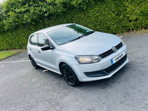 Volkswagen Polo Hatchback, Petrol, 2011, Silver