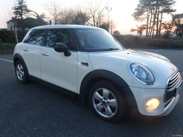 Mini One Estate/Jeep, Diesel, 2015, White