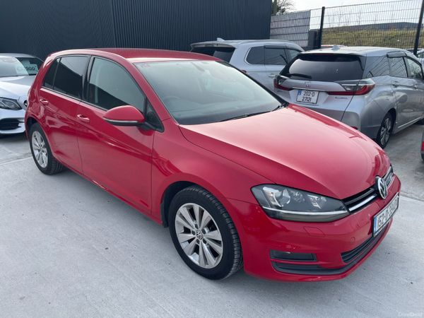 Volkswagen Golf Hatchback, Petrol, 2015, Red