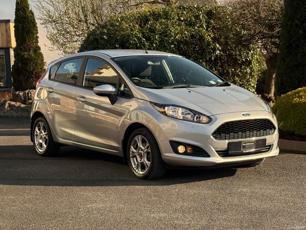 Ford Fiesta Hatchback, Petrol, 2017, Grey