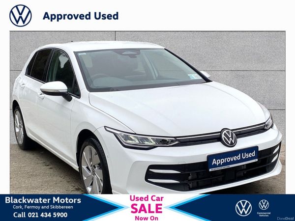Volkswagen Golf Estate, Petrol, 2026, White