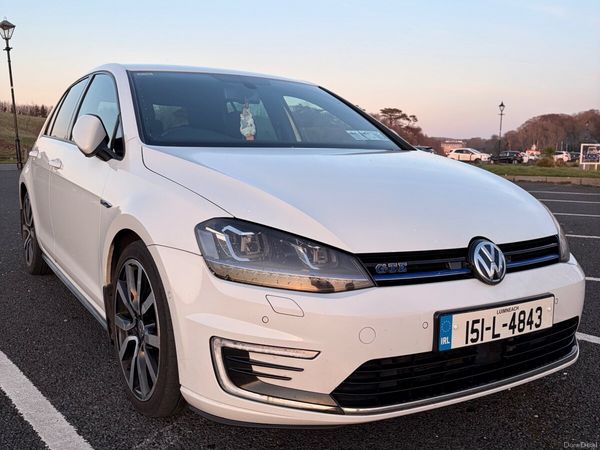 Volkswagen Golf Hatchback, Petrol Plug-in Hybrid, 2015, White