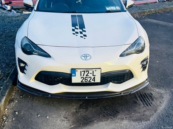 Toyota GT86 Coupe, Petrol, 2017, White