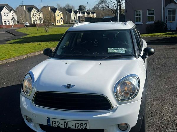 Mini Countryman Hatchback, Diesel, 2013, White