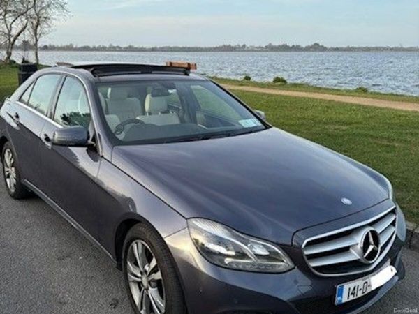Mercedes-Benz E-Class Saloon, Diesel, 2014, Blue