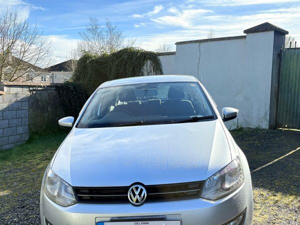 Volkswagen Polo Hatchback, Petrol, 2011, Silver