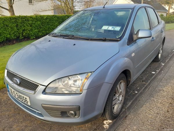 Ford Focus Saloon, Petrol, 2006, Blue