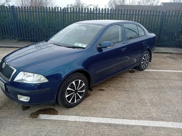 Skoda Octavia Hatchback, Petrol, 2007, Blue