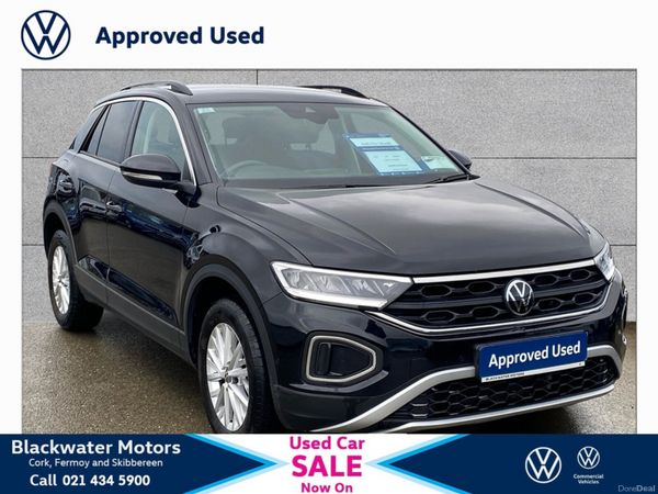 Volkswagen T-Roc SUV, Petrol, 2023, Black