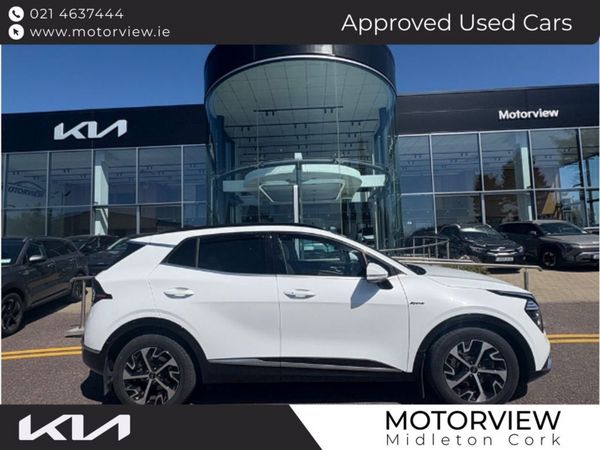Kia Sportage MPV, Diesel, 2022, White
