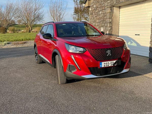 Peugeot 2008 MPV, Electric, 2023, Red