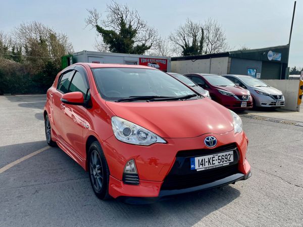 Toyota Aqua Hatchback, Petrol Hybrid, 2014, Orange