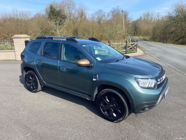Dacia Duster SUV, Diesel, 2023, Green