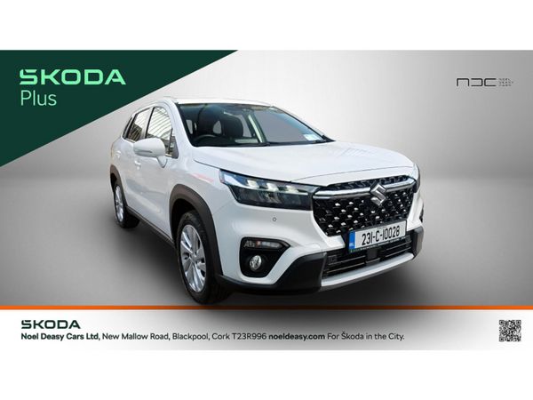 Suzuki SX4 Hatchback, Petrol, 2023, White