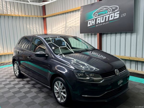 Volkswagen Polo Hatchback, Petrol, 2015, Grey