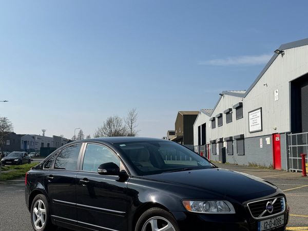 Volvo S40 Saloon, Diesel, 2012, Black
