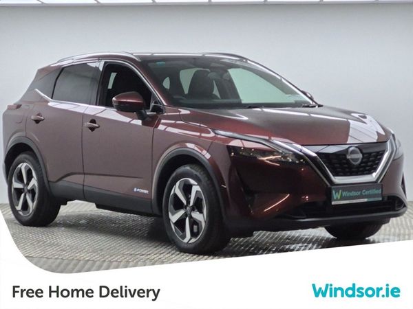 Nissan Qashqai MPV, Petrol, 2023, Red