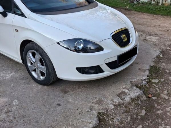 SEAT Leon Hatchback, Petrol, 2008, White