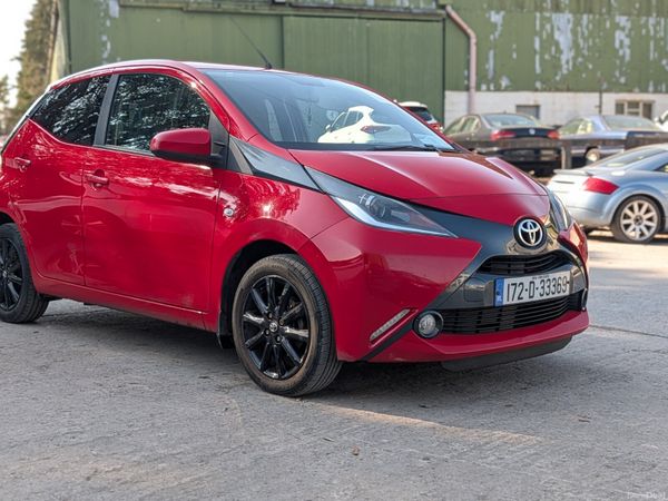 Toyota Aygo Hatchback, Petrol, 2017, Red