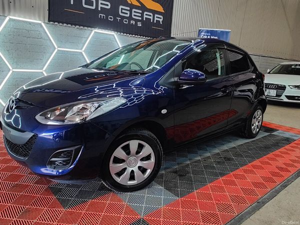 Mazda Demio Hatchback, Petrol, 2013, Blue