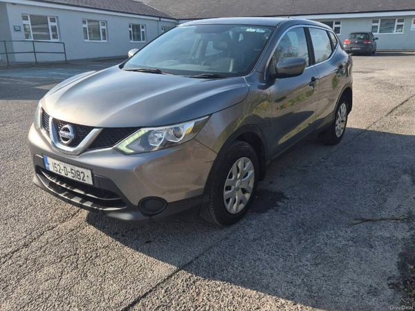 Nissan Qashqai Hatchback, Diesel, 2015, Grey