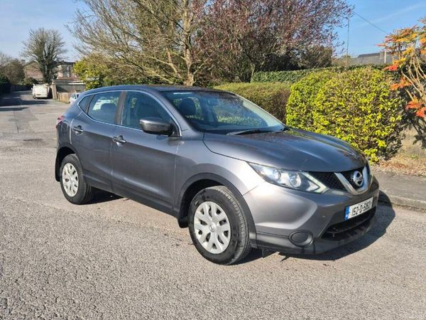 Nissan Qashqai Hatchback, Diesel, 2015, Grey
