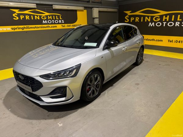 Ford Focus Hatchback, Petrol, 2026, Grey