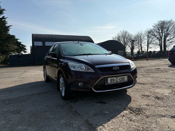 Ford Focus Saloon, Petrol, 2009, Purple