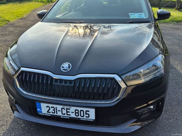 Skoda Fabia Hatchback, Petrol, 2023, Black