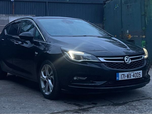 Vauxhall Astra Hatchback, Diesel, 2017, Black