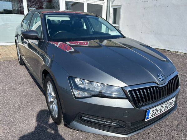 Skoda Superb Hatchback, Diesel, 2022, Grey