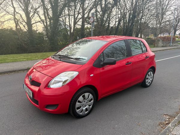 Toyota Yaris Hatchback, Petrol, 2010, Red
