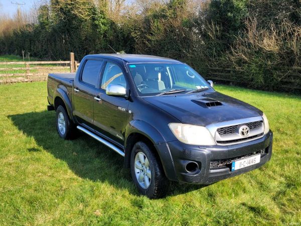 Toyota Hilux Crew Cab, Diesel, 2011, Black