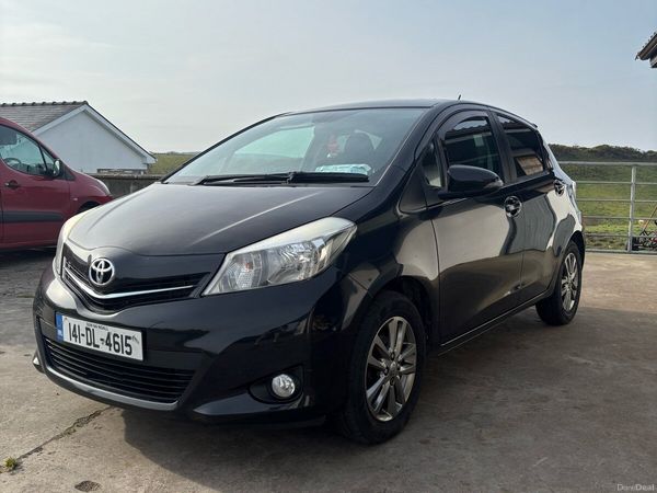 Toyota Yaris Hatchback, Diesel, 2014, Black