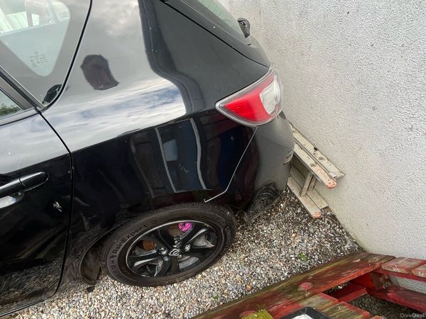 Mazda Mazda3 Hatchback, Diesel, 2012, Black