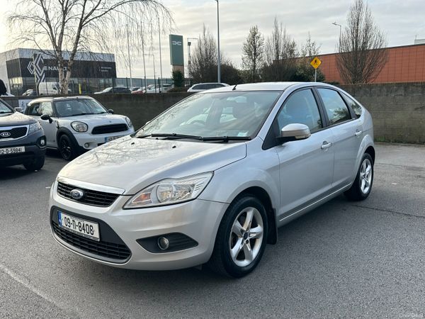 Ford Focus Hatchback, Petrol, 2009, Silver