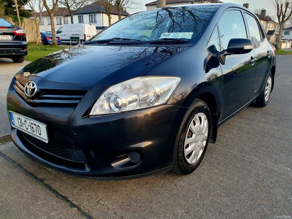 Toyota Auris Hatchback, Diesel, 2013, Black