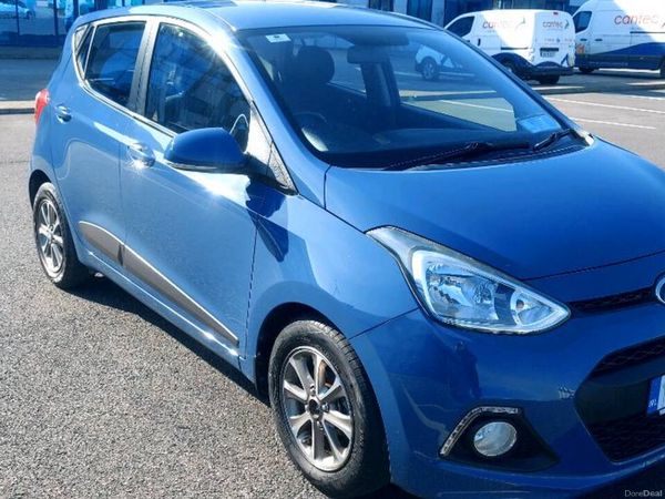 Hyundai i10 Hatchback, Petrol, 2015, Blue