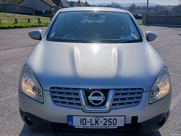 Nissan Qashqai Hatchback, Diesel, 2010, Silver